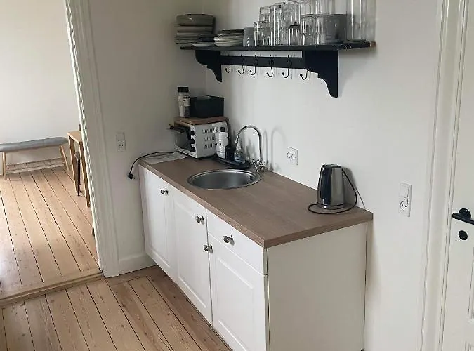 Hjortholms Bistro Nr 1 Apartament *